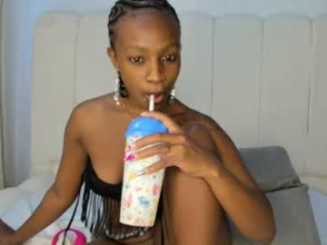 bella_thequeen