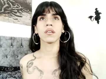 bella_poisonous