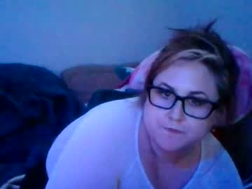 chloeafterdarklive