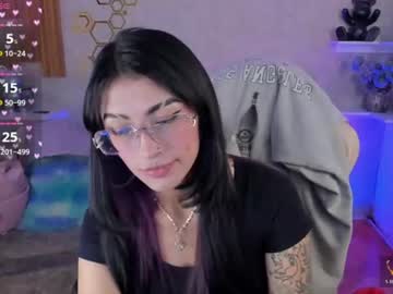 mia_smoke_