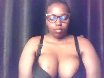 queen_melanine
