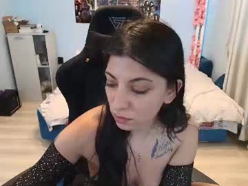 raven_haired_goddess