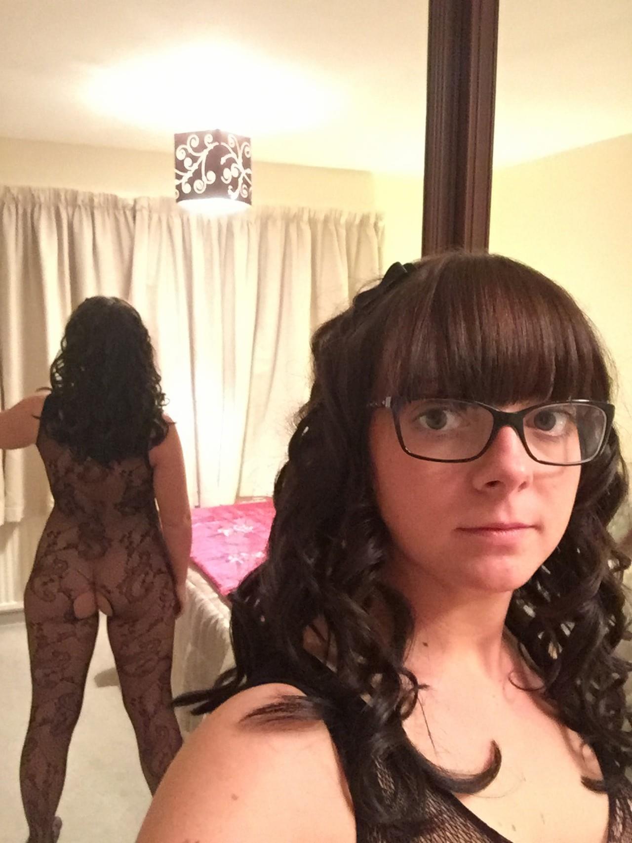 Kinky Brunette Chubby Girlfriend — 38