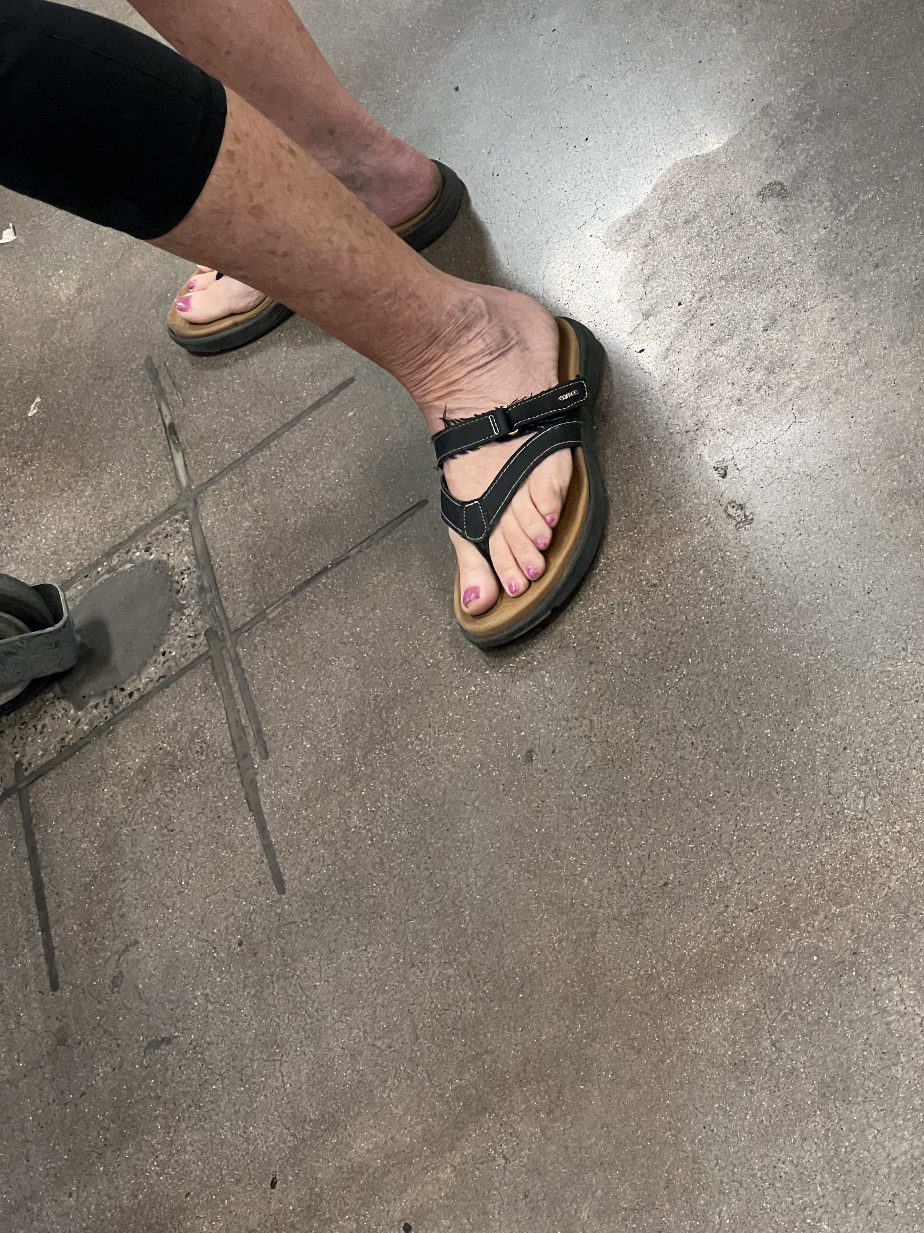 Gilf and milf feet at supermarket — 13