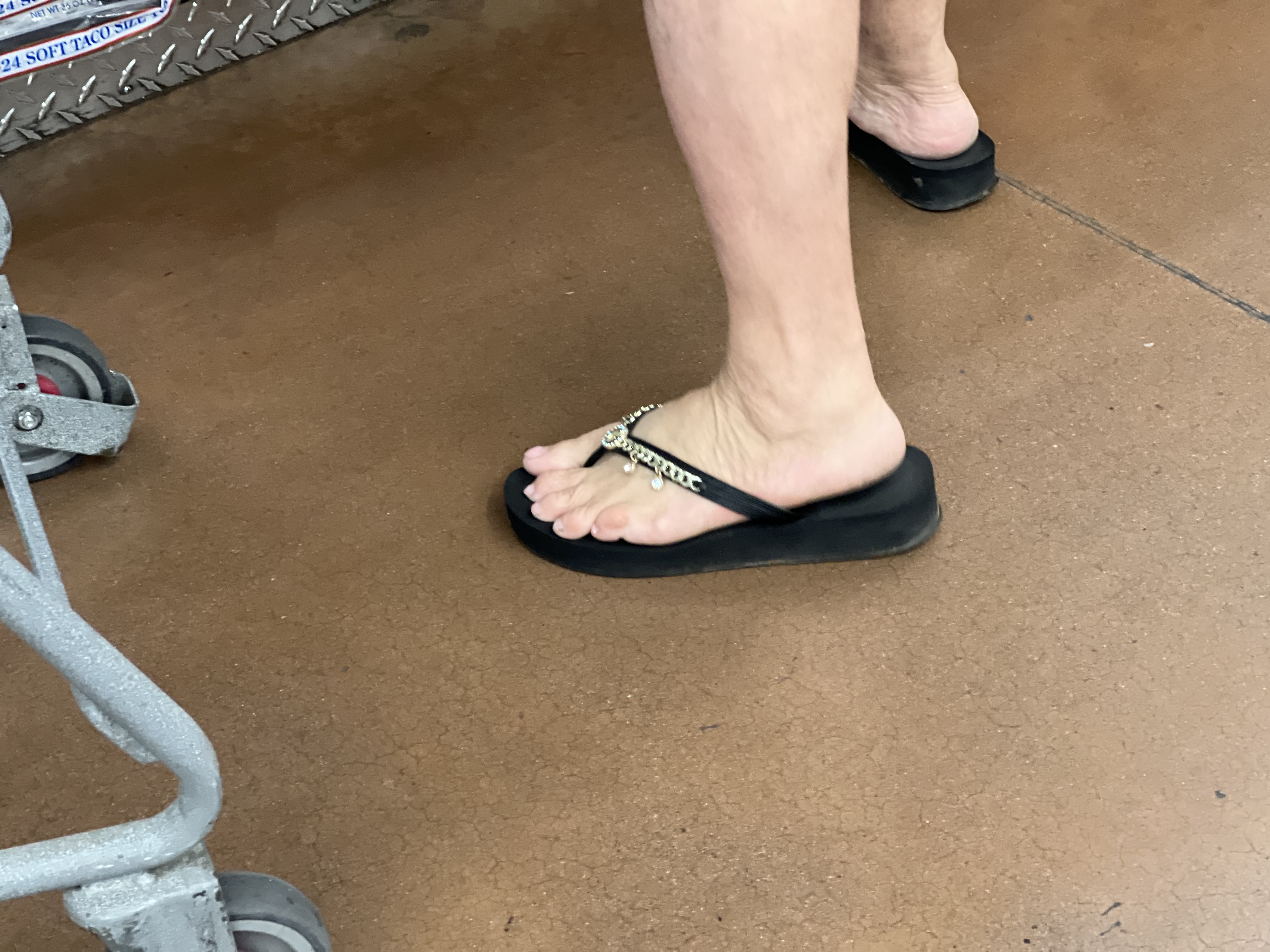 Gilf and milf feet at supermarket — 30
