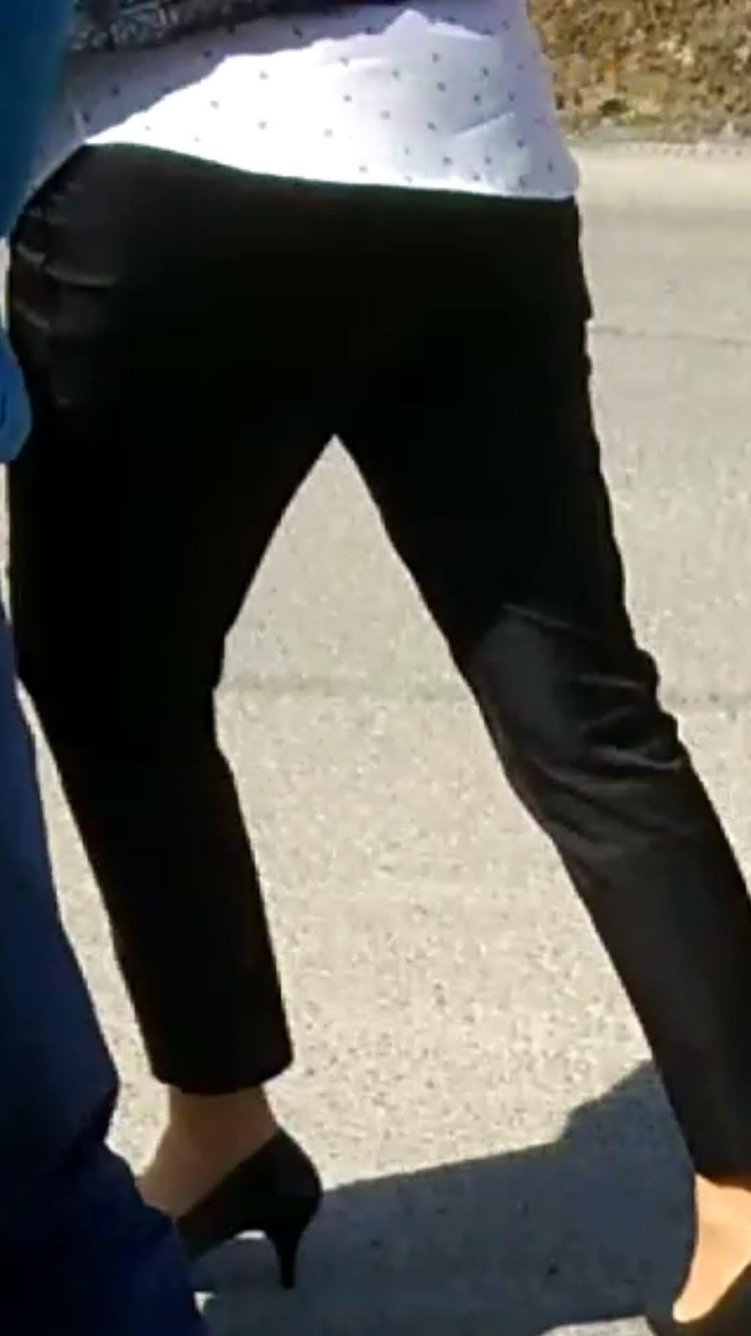 Sexy friends mom vpl cameltoe and upskirt compil — 38