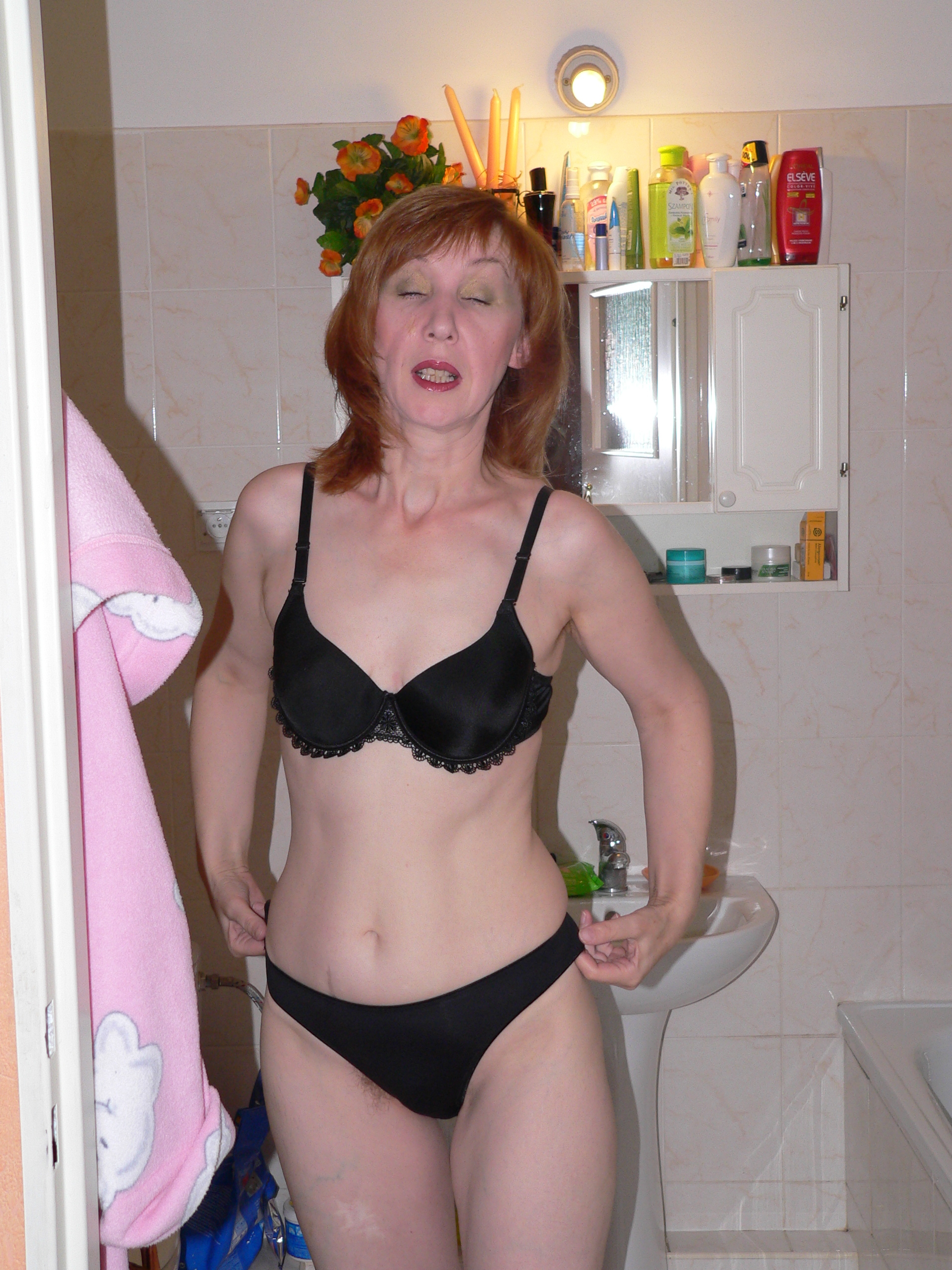 Adela's striptease at the kitchen — 11